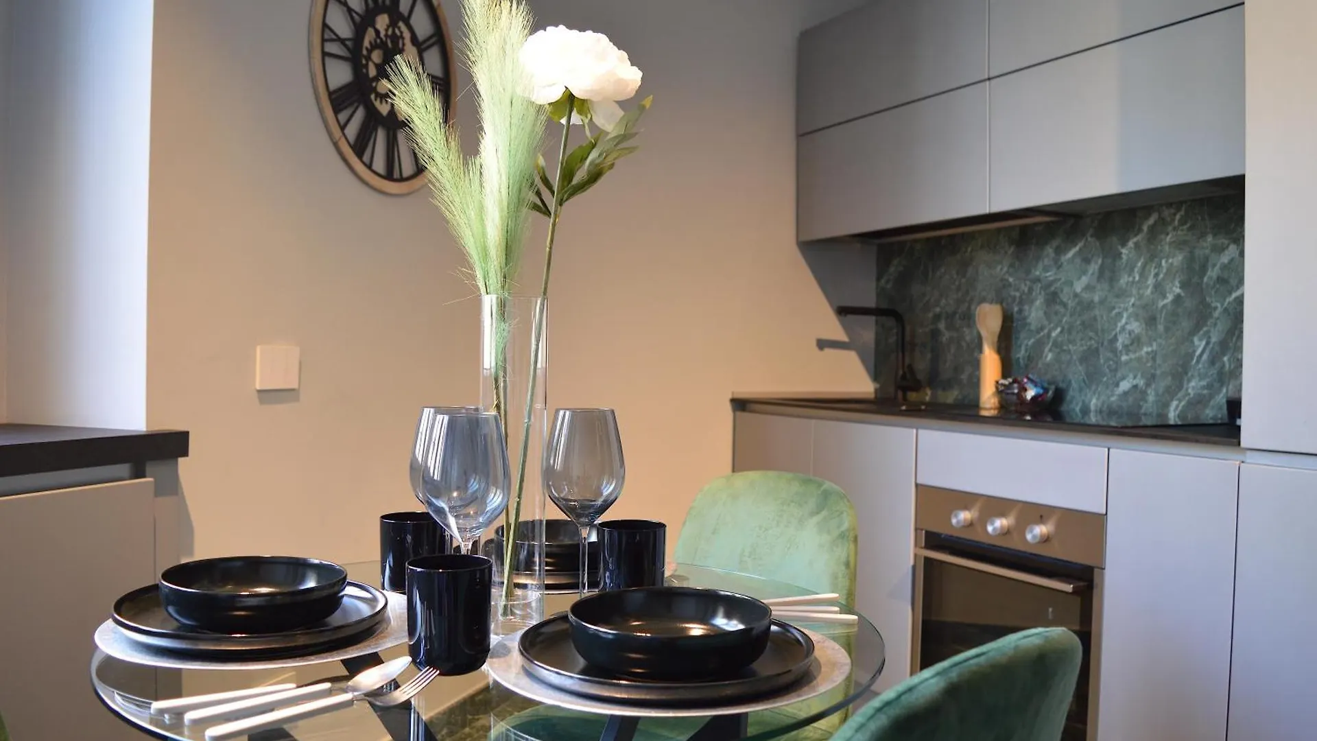 Apartment Savoia Central Milan