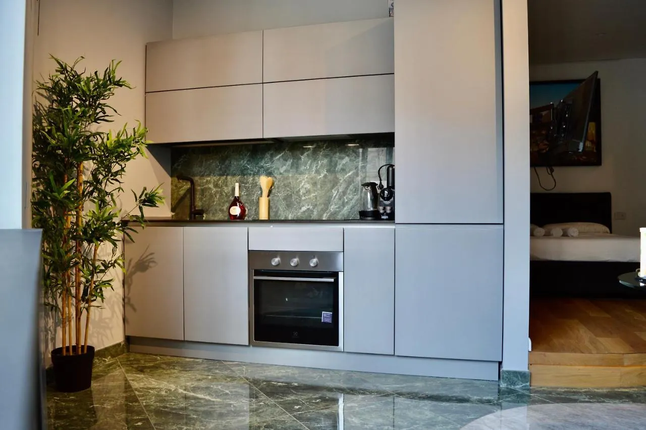 Savoia Central Milan